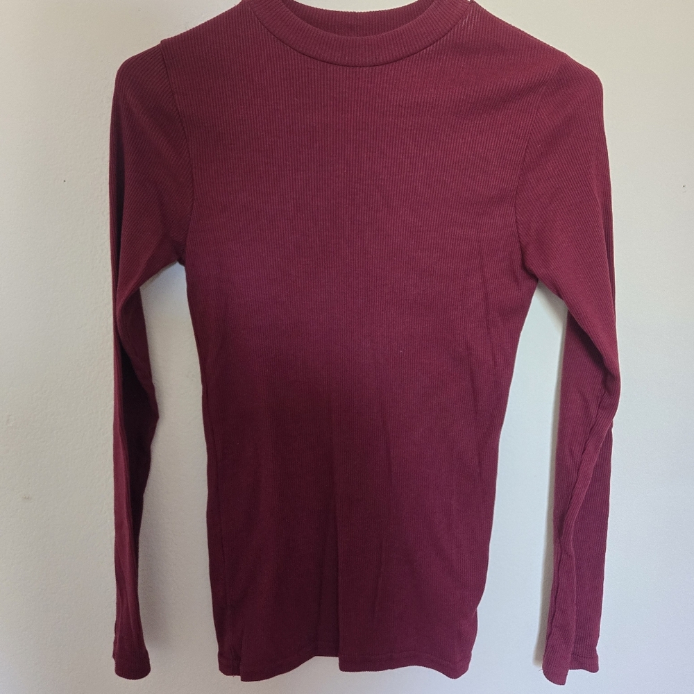 Chuu red/wine color top